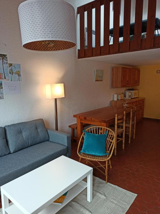 סניוס Charmante Villa Patio Proche De L'Ocean מראה חיצוני תמונה